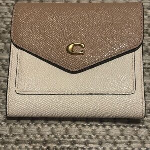 Coach Elegant Tan and Cream Women's Wallet